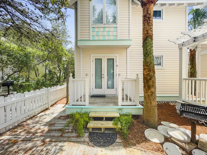 Top 10 PetFriendly Rentals In Seaside, Florida Updated 2024 Trip101