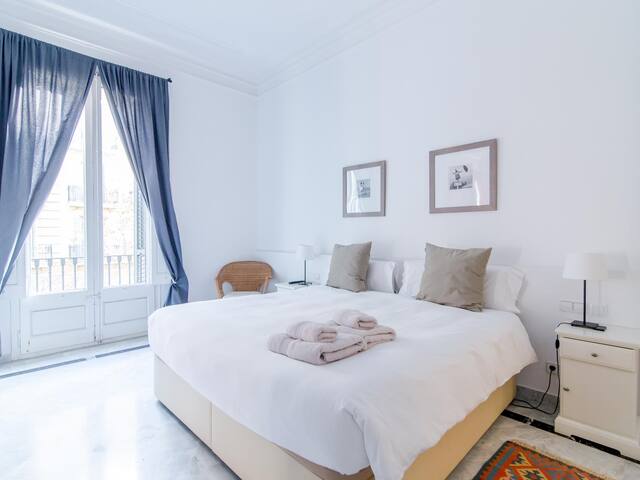 Large two bedroom apartment gallery image 5