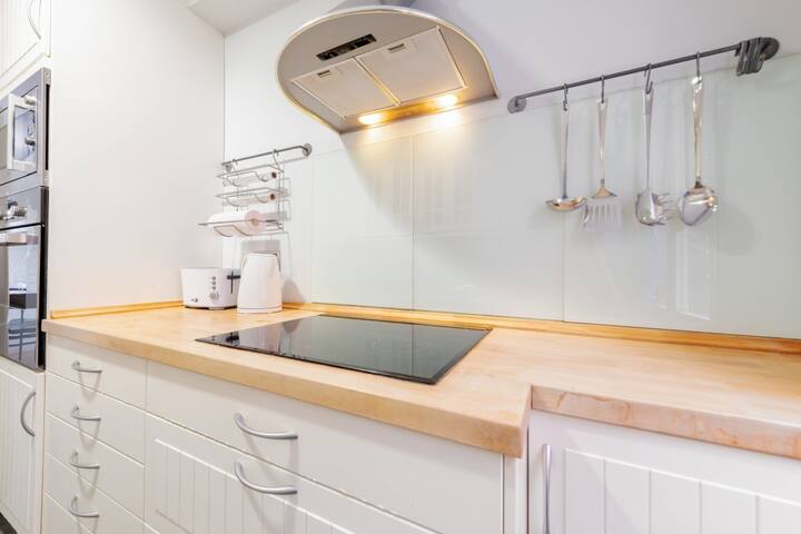 Bright & Luxury W/ Parking – Madrid gallery image 4