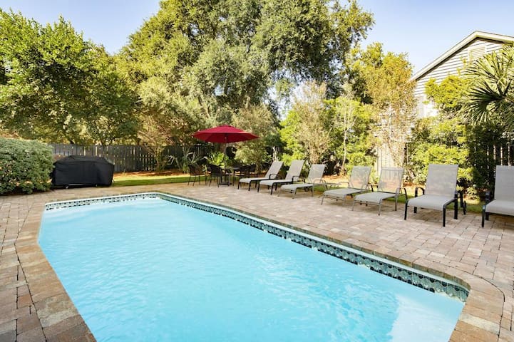 Carolina One Vacation Rentals managed Airbnb listing 1