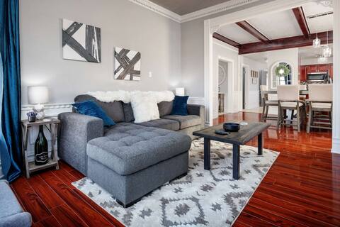 Beautifully Restored Victorian, Pet Friendly