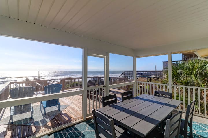 Oceanfront, Screen Porch & Large Deck - South Shore - Folly Beach, SC