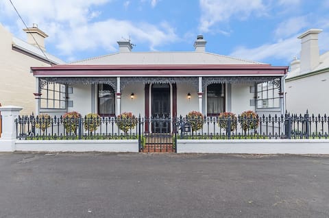 Dunraven on Banyan