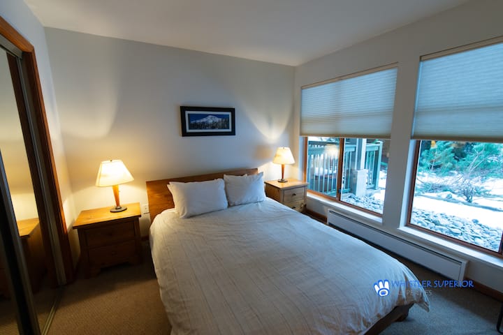 Queen bed