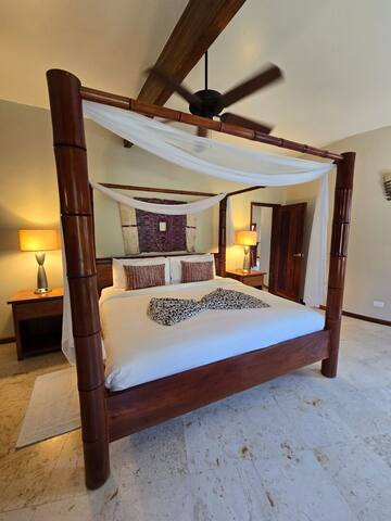 Group value, safe beach and great location gallery image 3