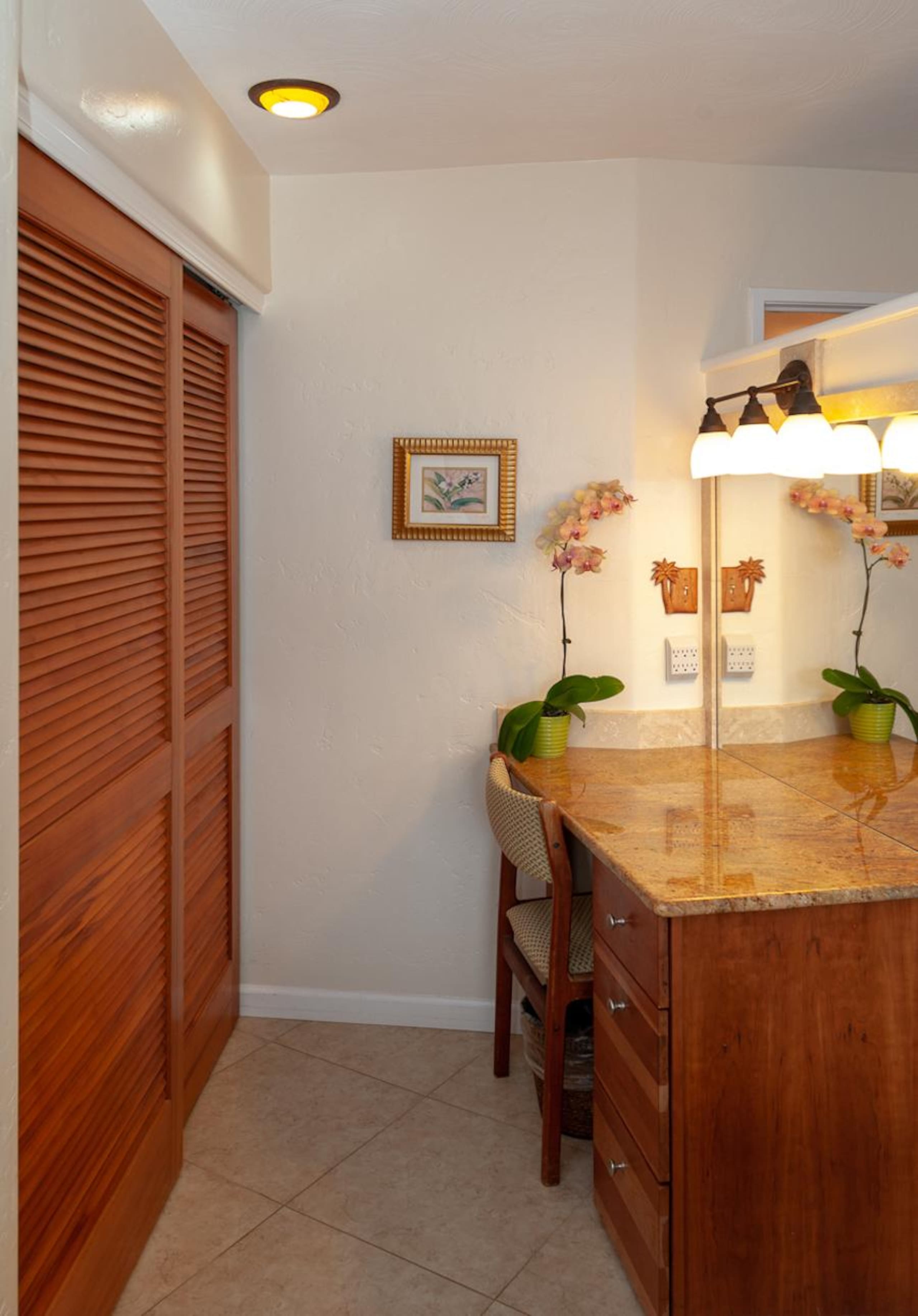Condo in Princeville · ★4.65 · 2 bedrooms · 3 beds · 2 private baths - Image 15