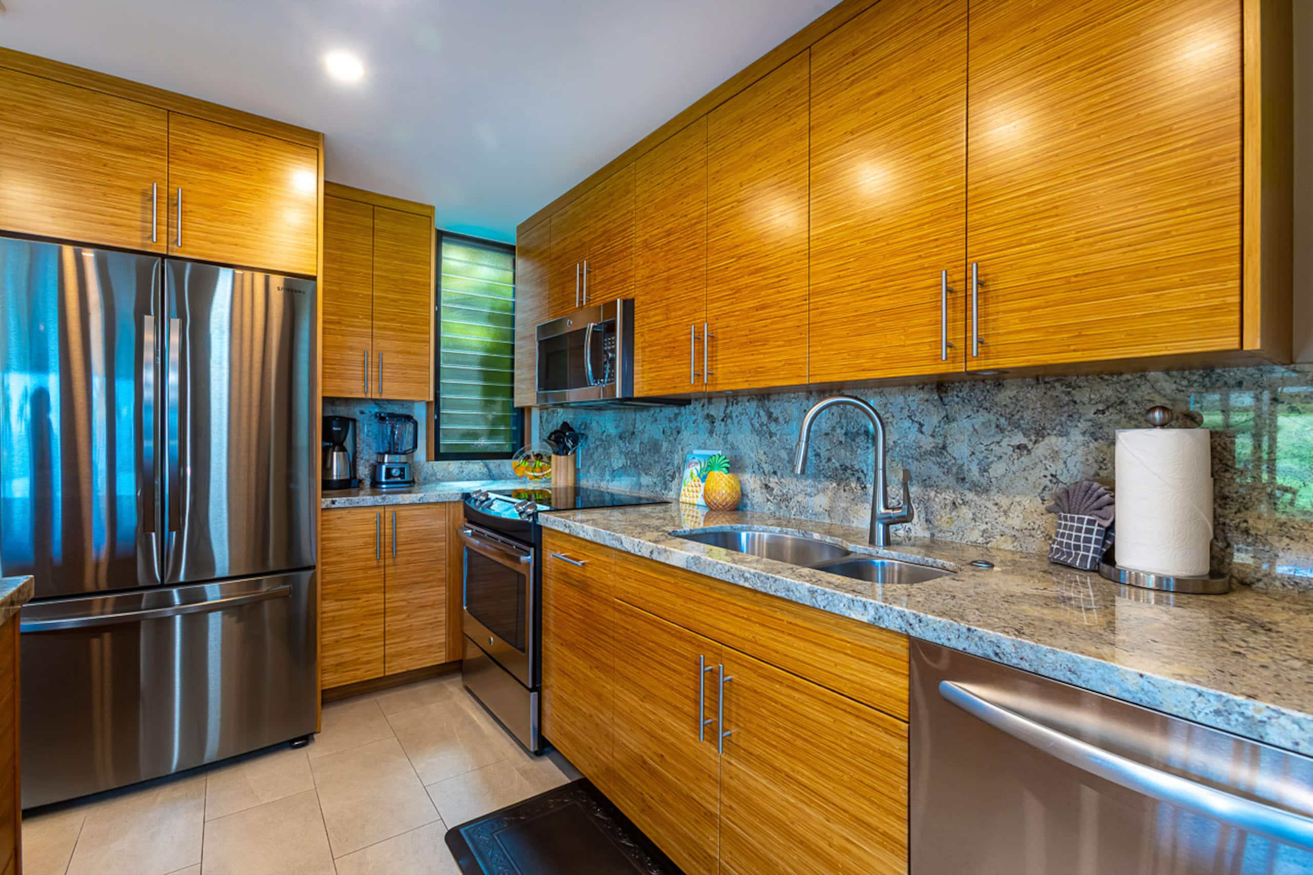 Condo in Kihei · ★4.93 · 2 bedrooms · 3 beds · 2 baths - Image 16