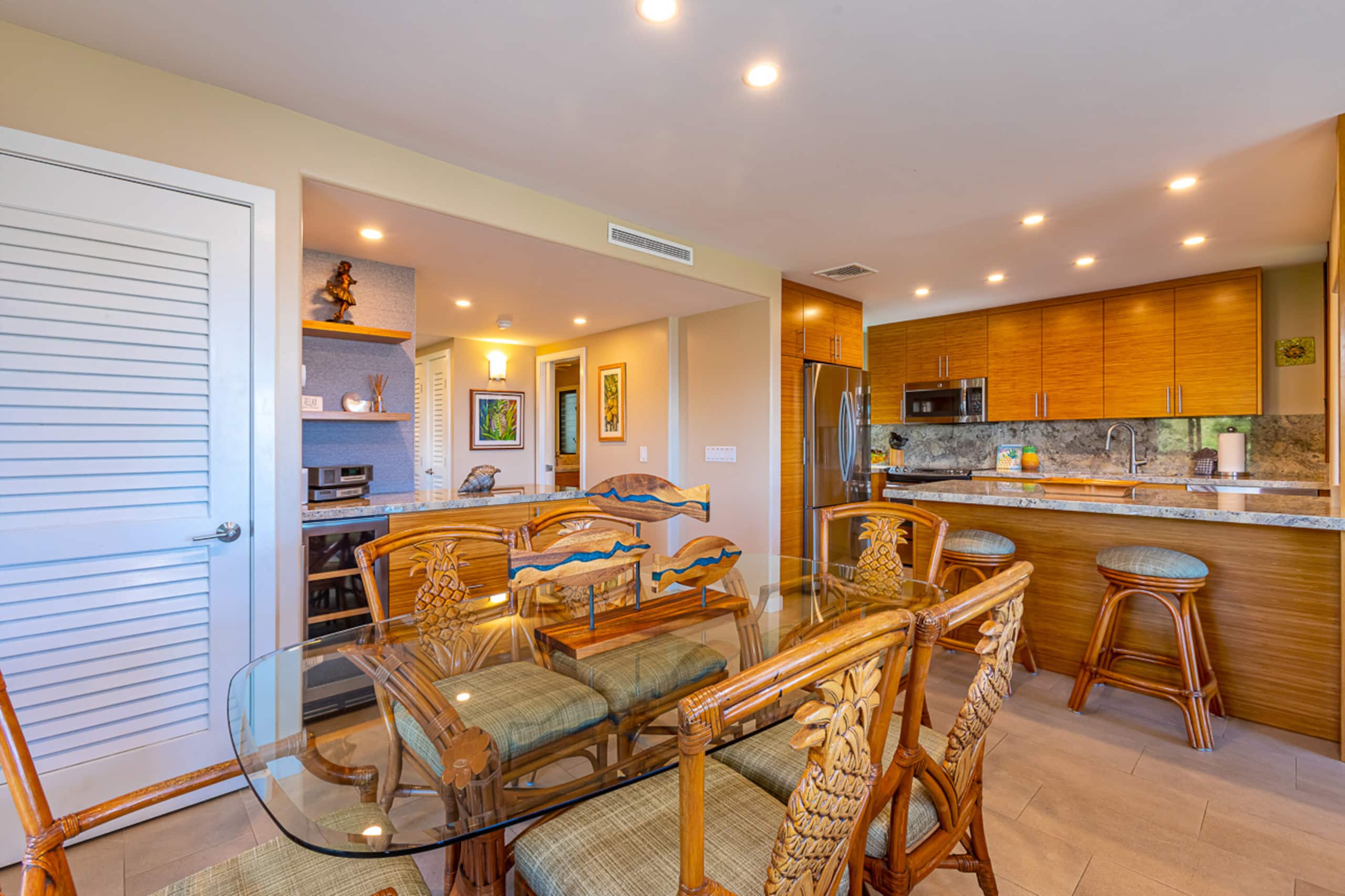 Condo in Kihei · ★4.93 · 2 bedrooms · 3 beds · 2 baths - Image 17