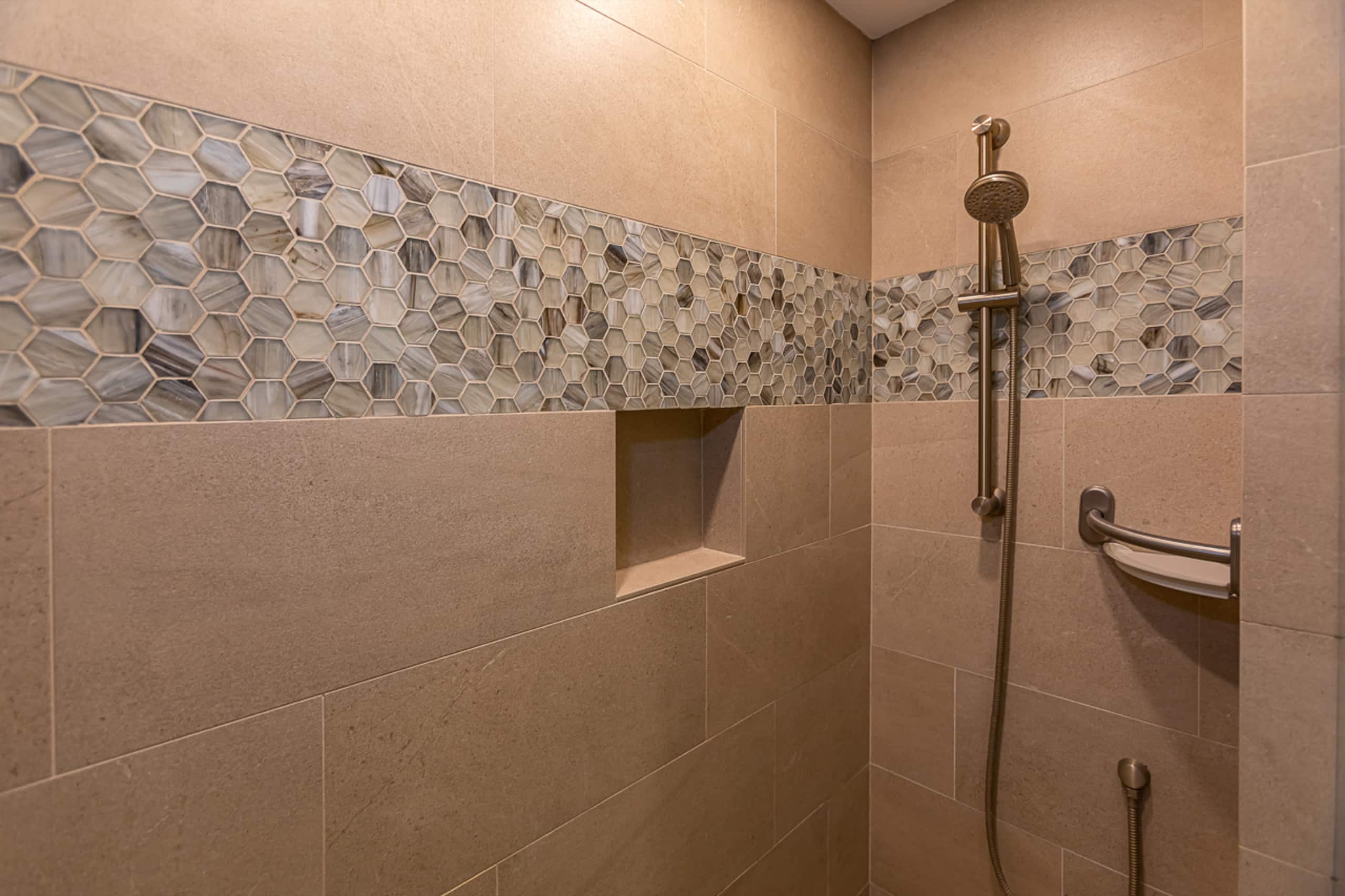 Condo in Kihei · ★4.93 · 2 bedrooms · 3 beds · 2 baths - Image 31