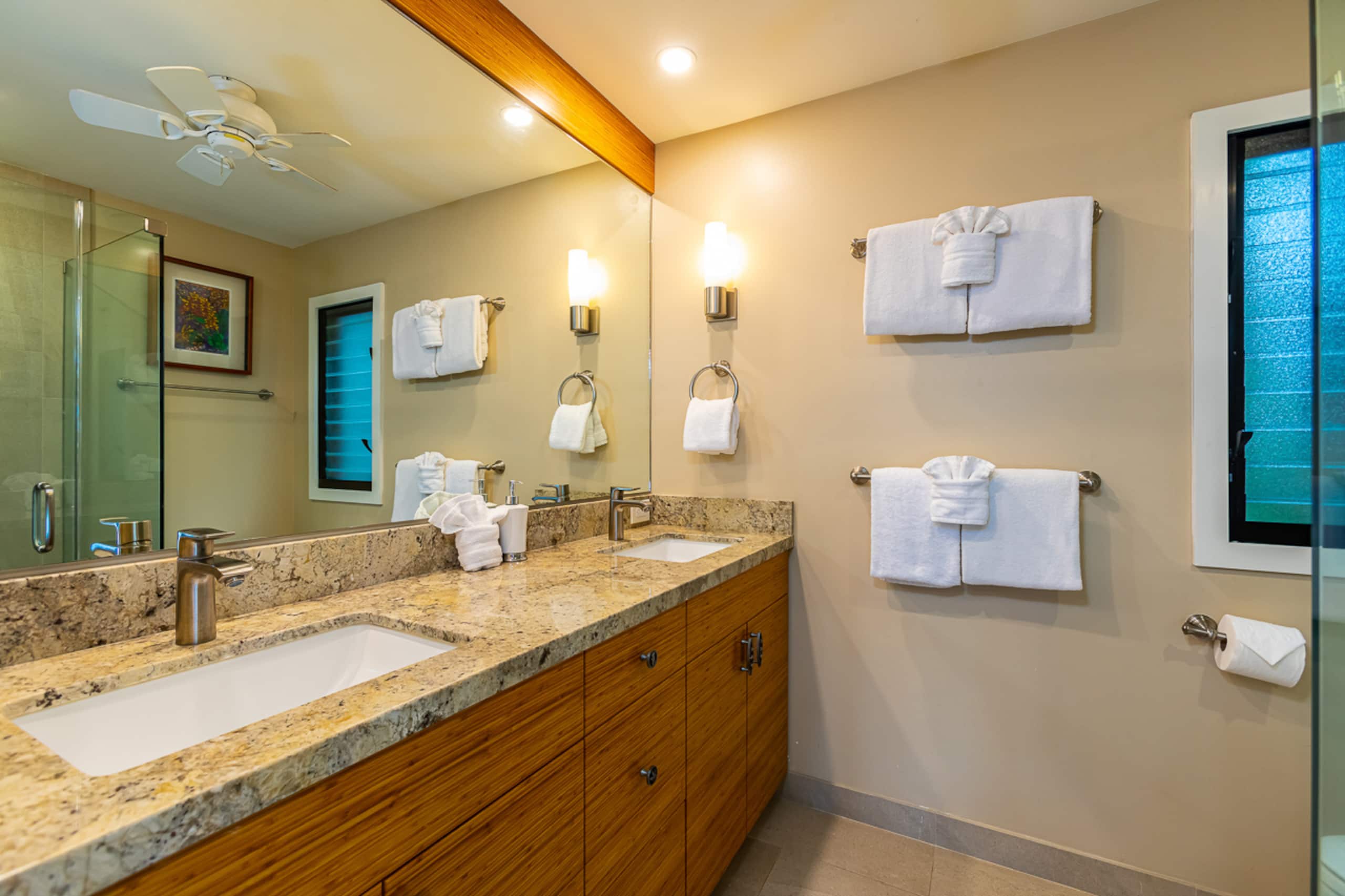 Condo in Kihei · ★4.93 · 2 bedrooms · 3 beds · 2 baths - Image 32