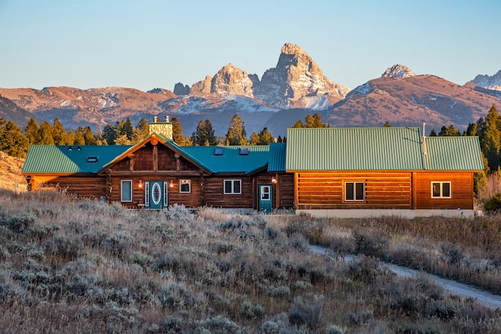 BEST Teton Views: The Ultimate Log Cabin Retreat