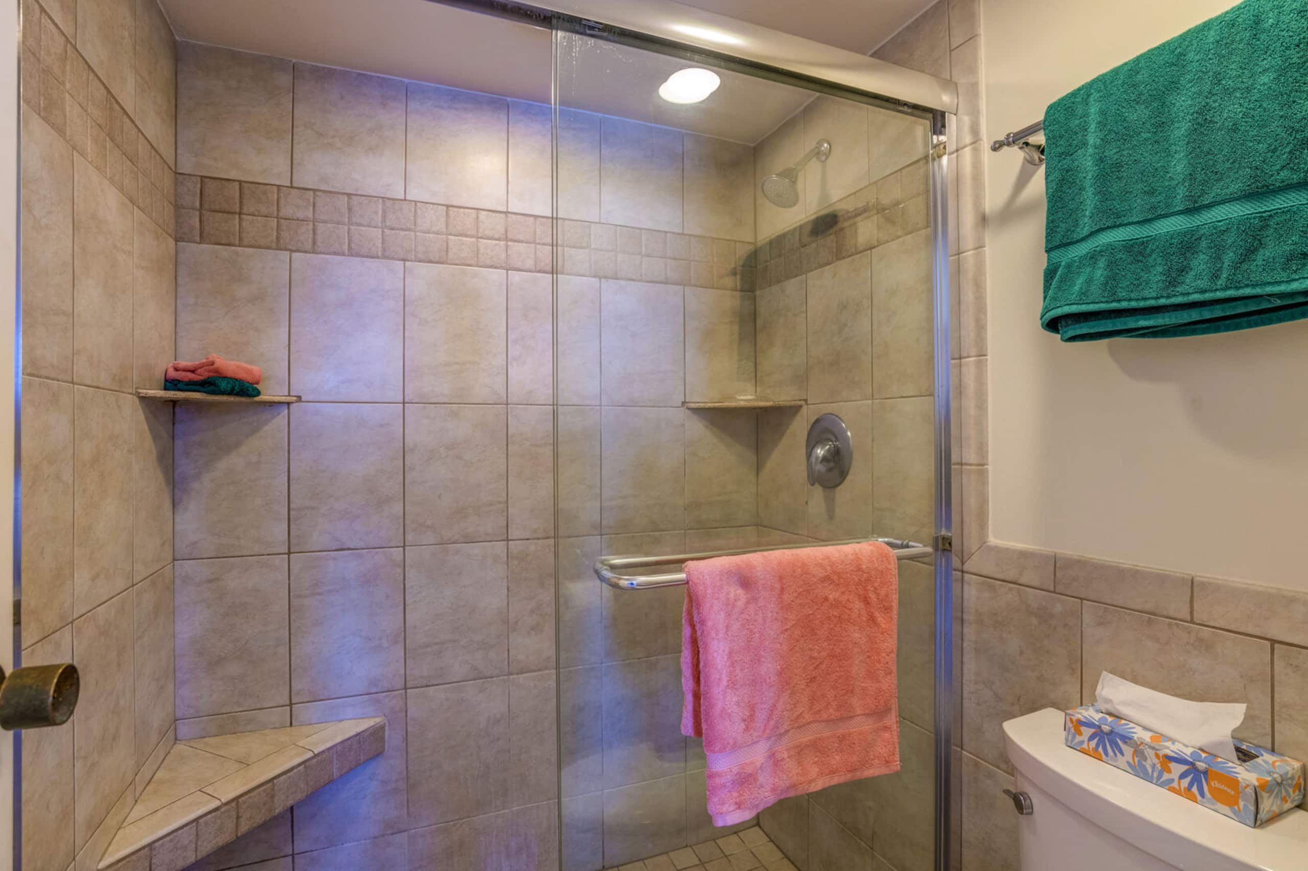 Condo in Lahaina · ★4.76 · 1 bedroom · 2 beds · 1 private bath - Image 20