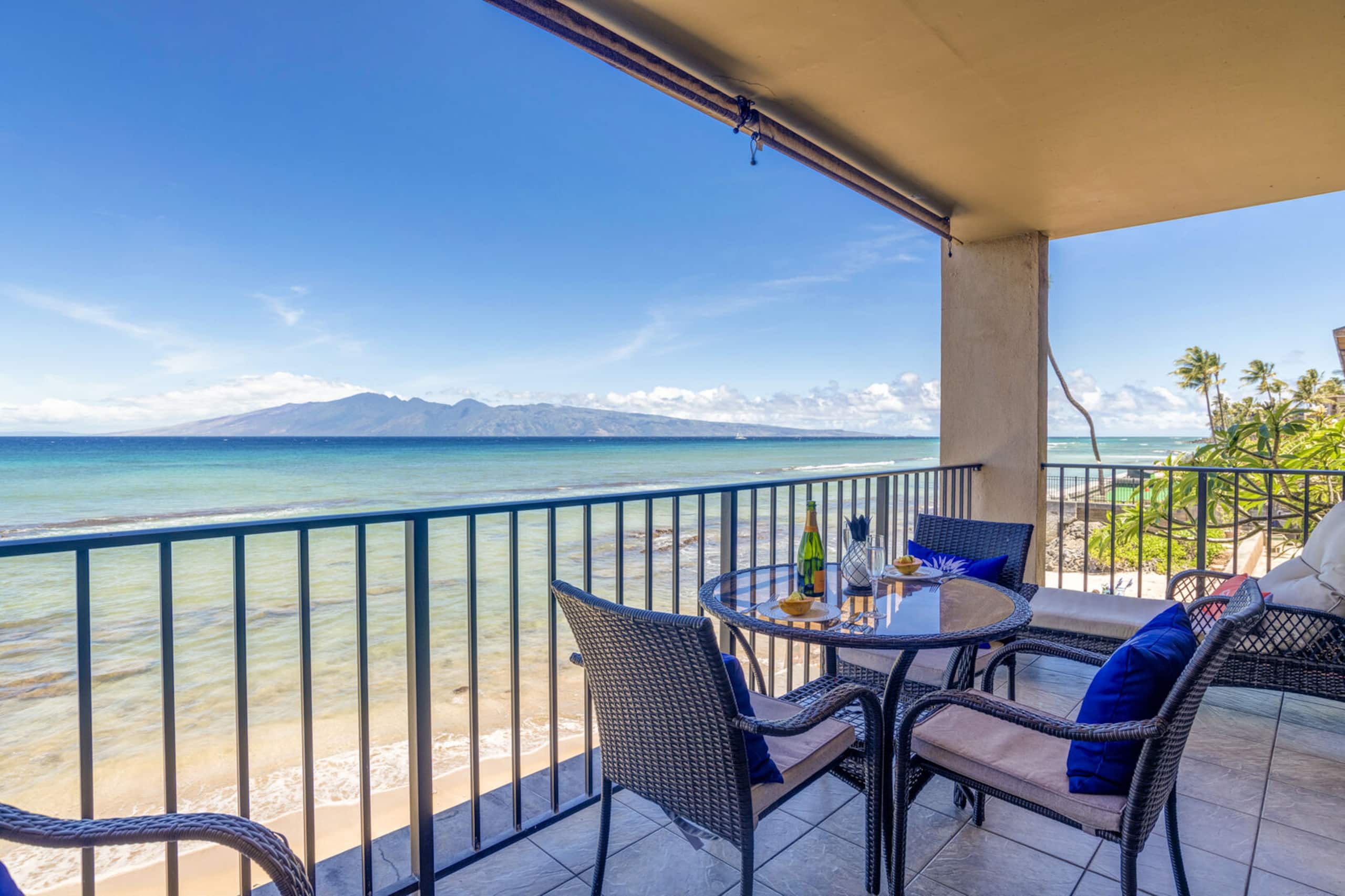 Condo in Lahaina · ★4.76 · 1 bedroom · 2 beds · 1 private bath - Image 2