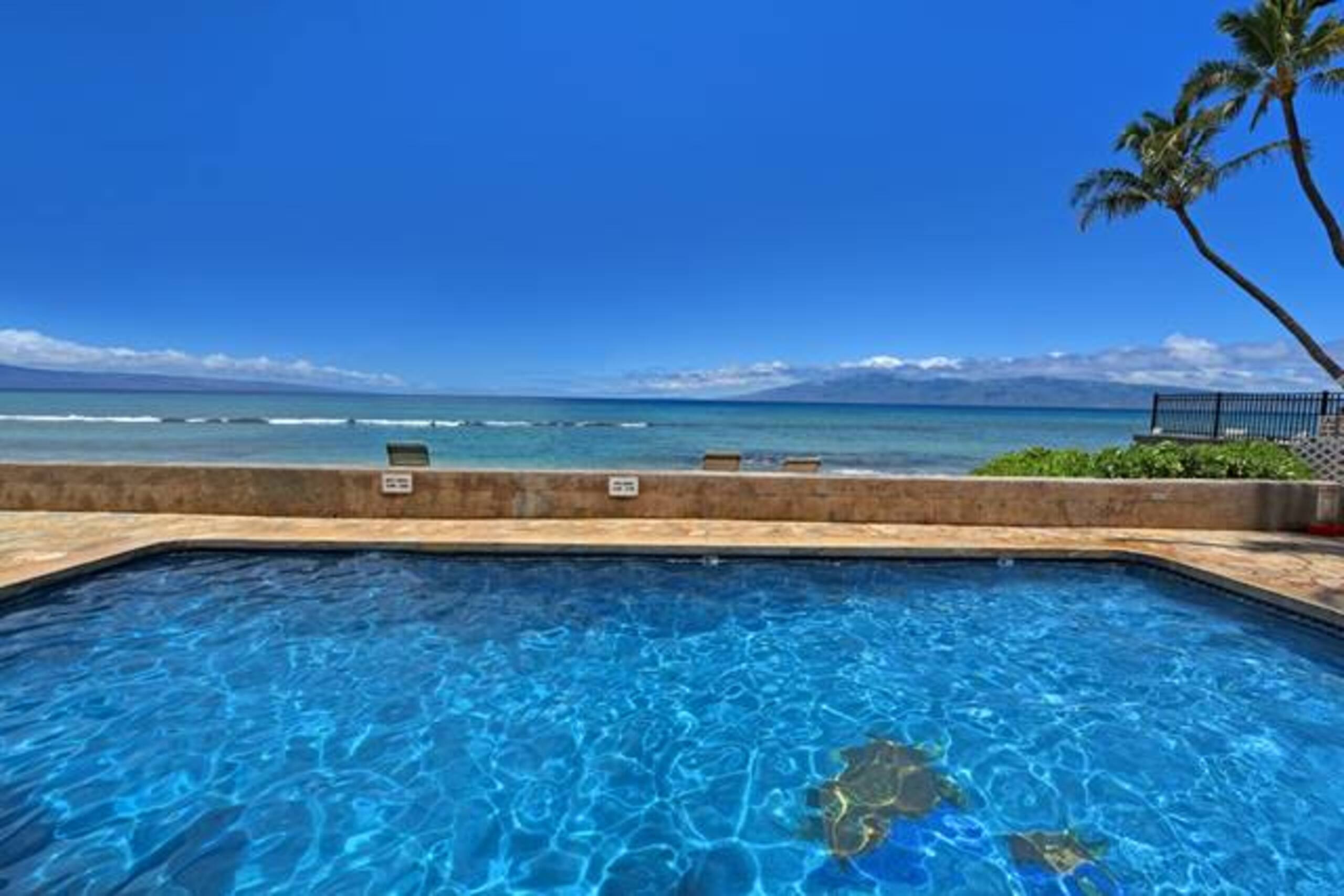Condo in Lahaina · ★4.76 · 1 bedroom · 2 beds · 1 private bath - Image 26