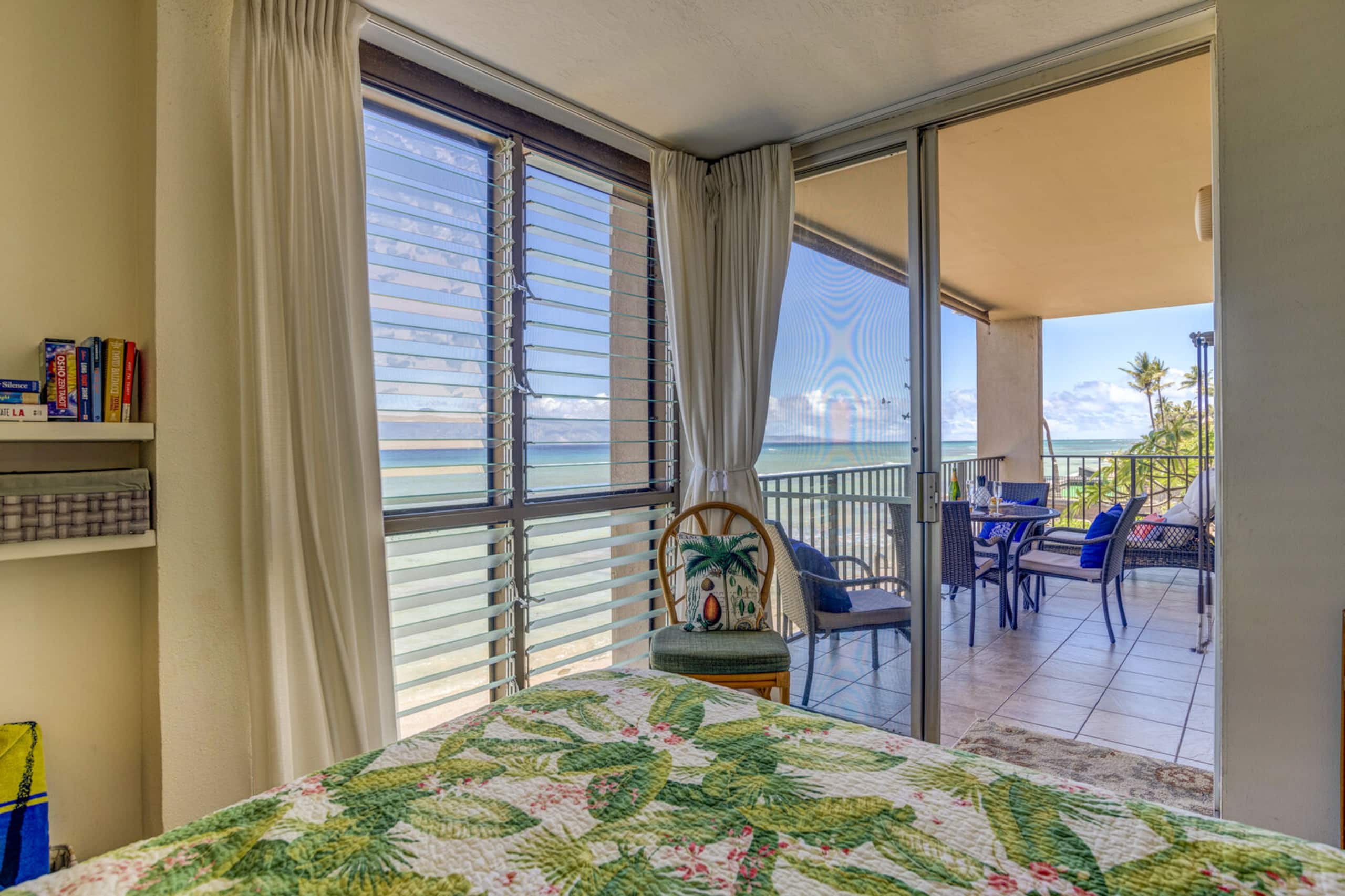 Condo in Lahaina · ★4.76 · 1 bedroom · 2 beds · 1 private bath - Image 16