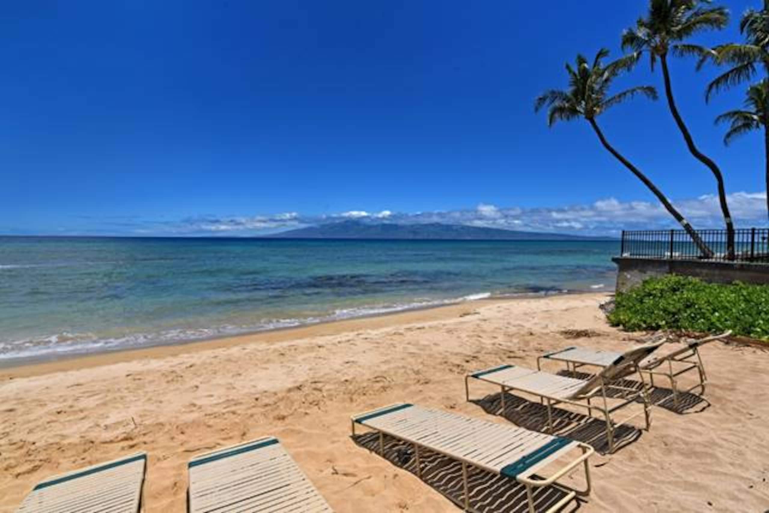 Condo in Lahaina · ★4.76 · 1 bedroom · 2 beds · 1 private bath - Image 22