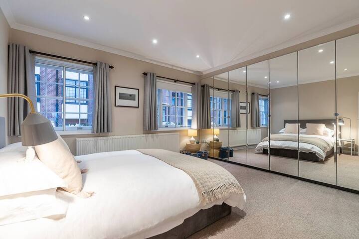 Gorgeous house in Marylebone with patio gallery image 2