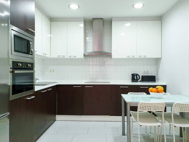 Sausalito Beach, next to La Zurriola gallery image 5