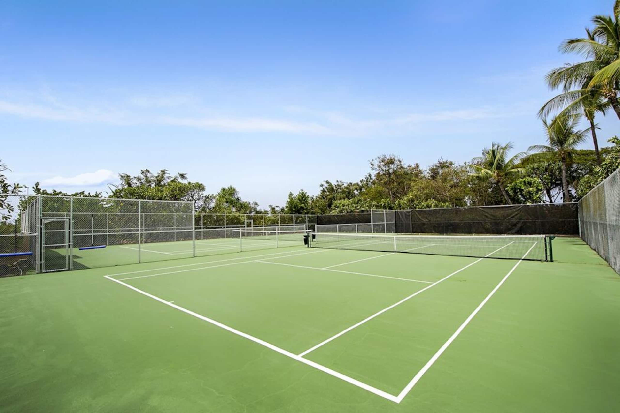 Condo in Kailua-Kona · ★4.73 · 3 bedrooms · 3 beds · 3 baths - Image 33