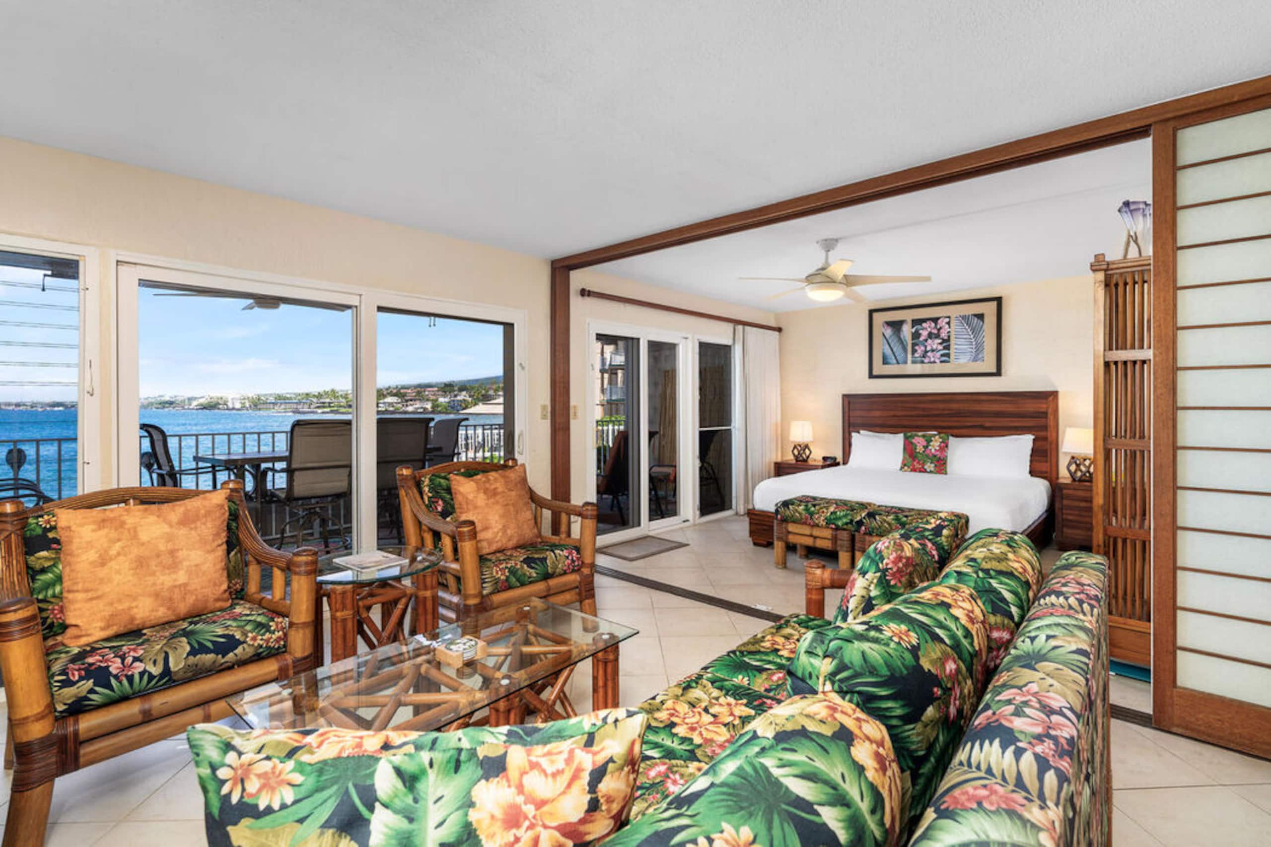 Condo in Kailua-Kona · ★5.0 · 2 bedrooms · 2 beds · 2 baths - Image 4