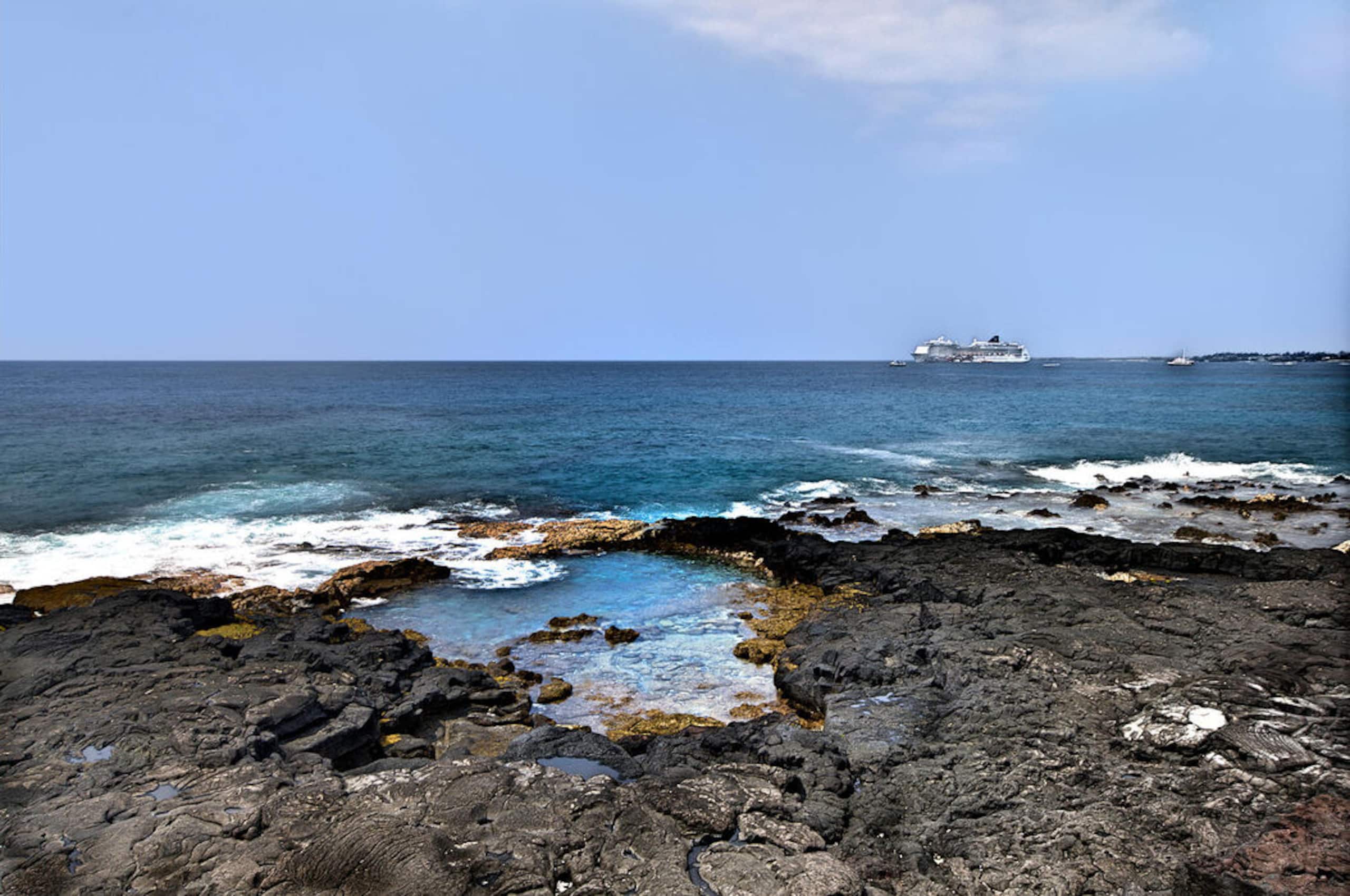 Condo in Kailua-Kona · ★5.0 · 2 bedrooms · 2 beds · 2 baths - Image 43