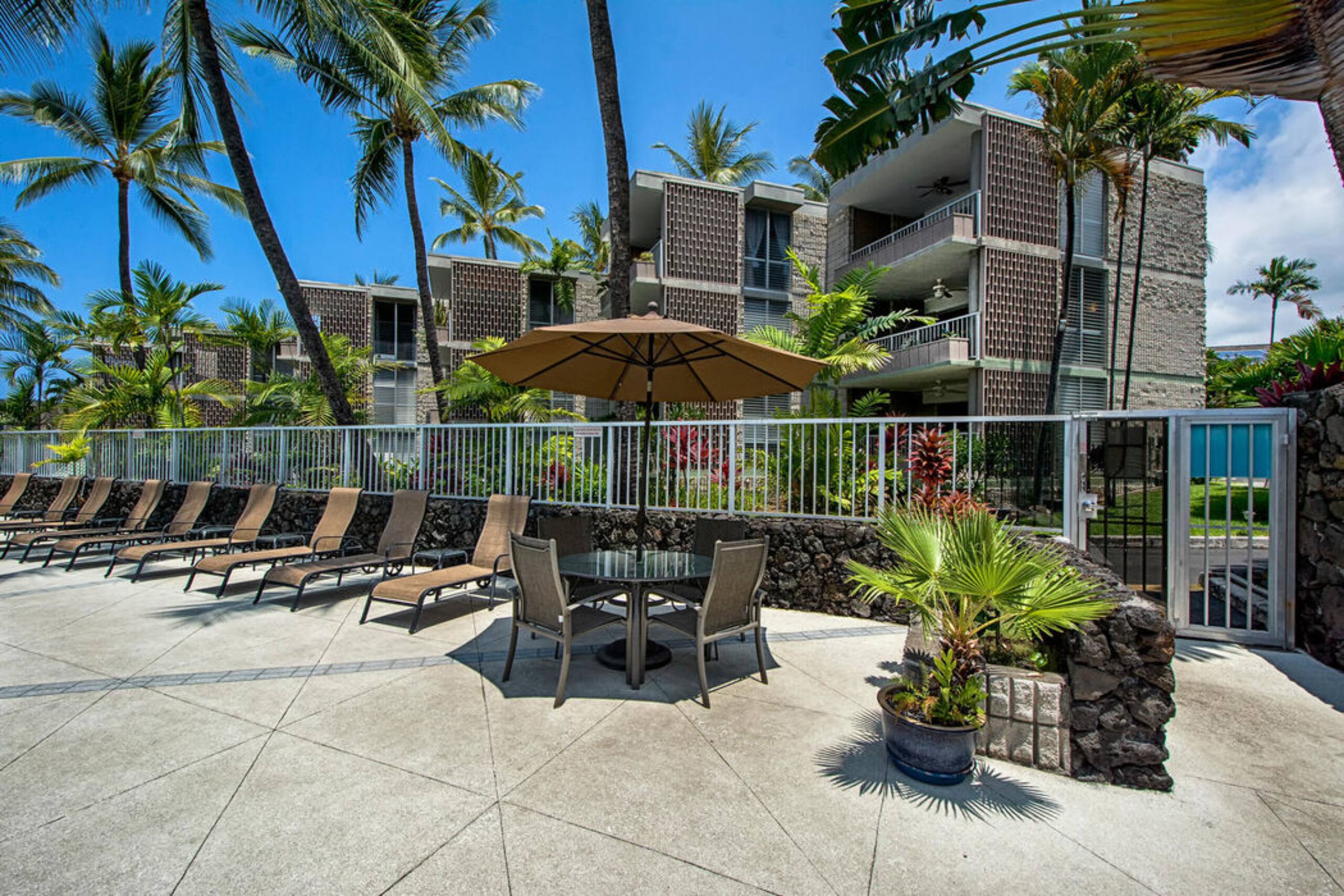 Condo in Kailua-Kona · ★5.0 · 2 bedrooms · 2 beds · 2 baths - Image 36