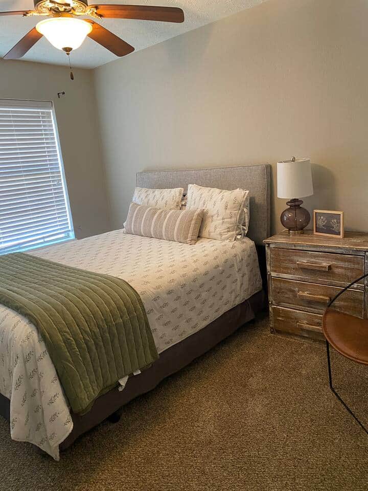 חדר שינה 2 – מיטת קווין סייז