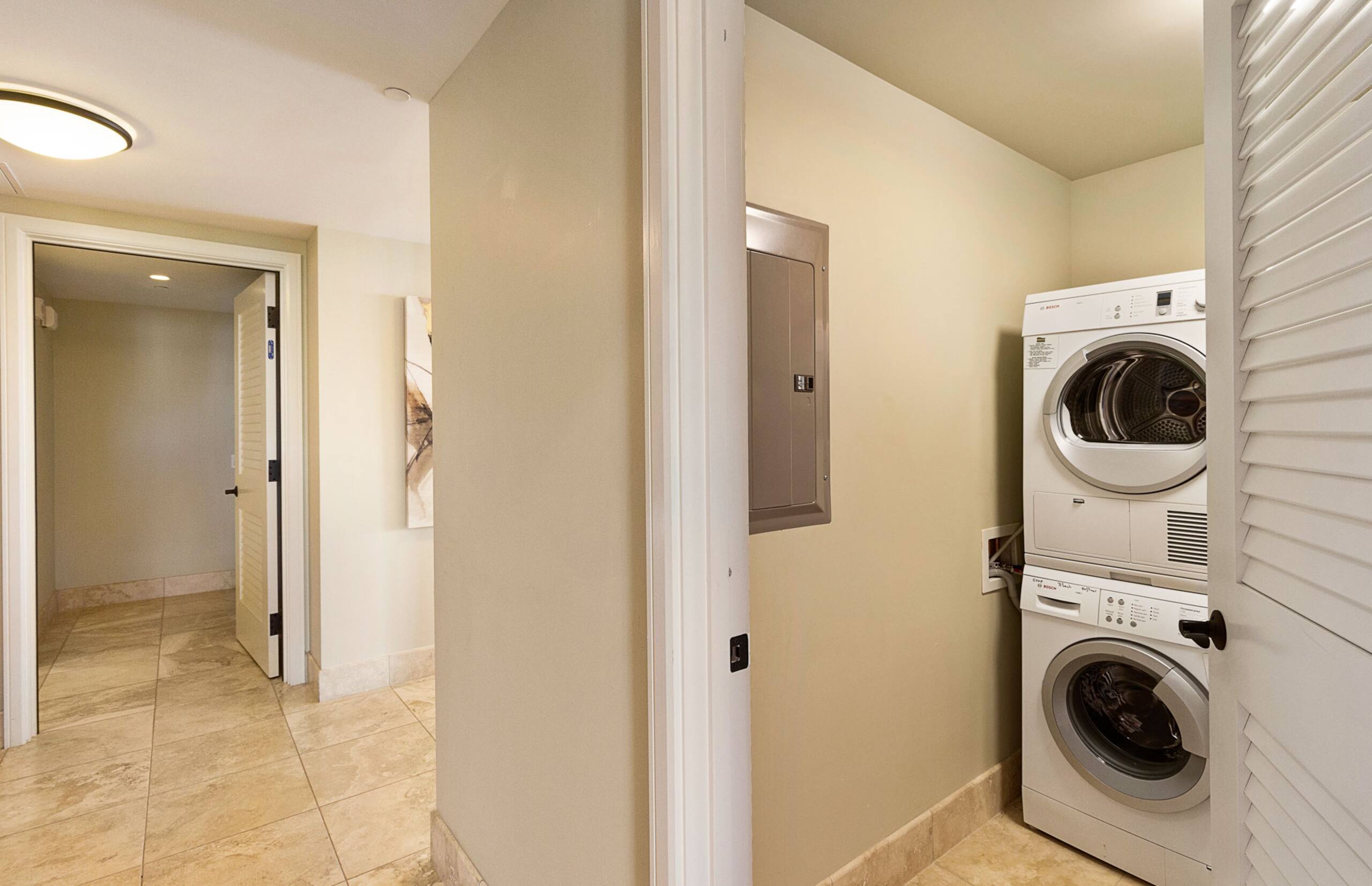 Condo in Lahaina · ★4.67 · 3 bedrooms · 4 beds · 3.5 baths - Image 34