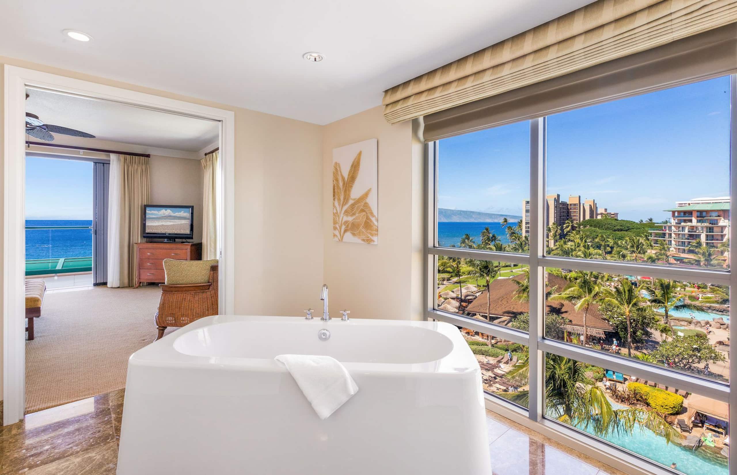 Condo in Lahaina · ★4.67 · 3 bedrooms · 4 beds · 3.5 baths - Image 24
