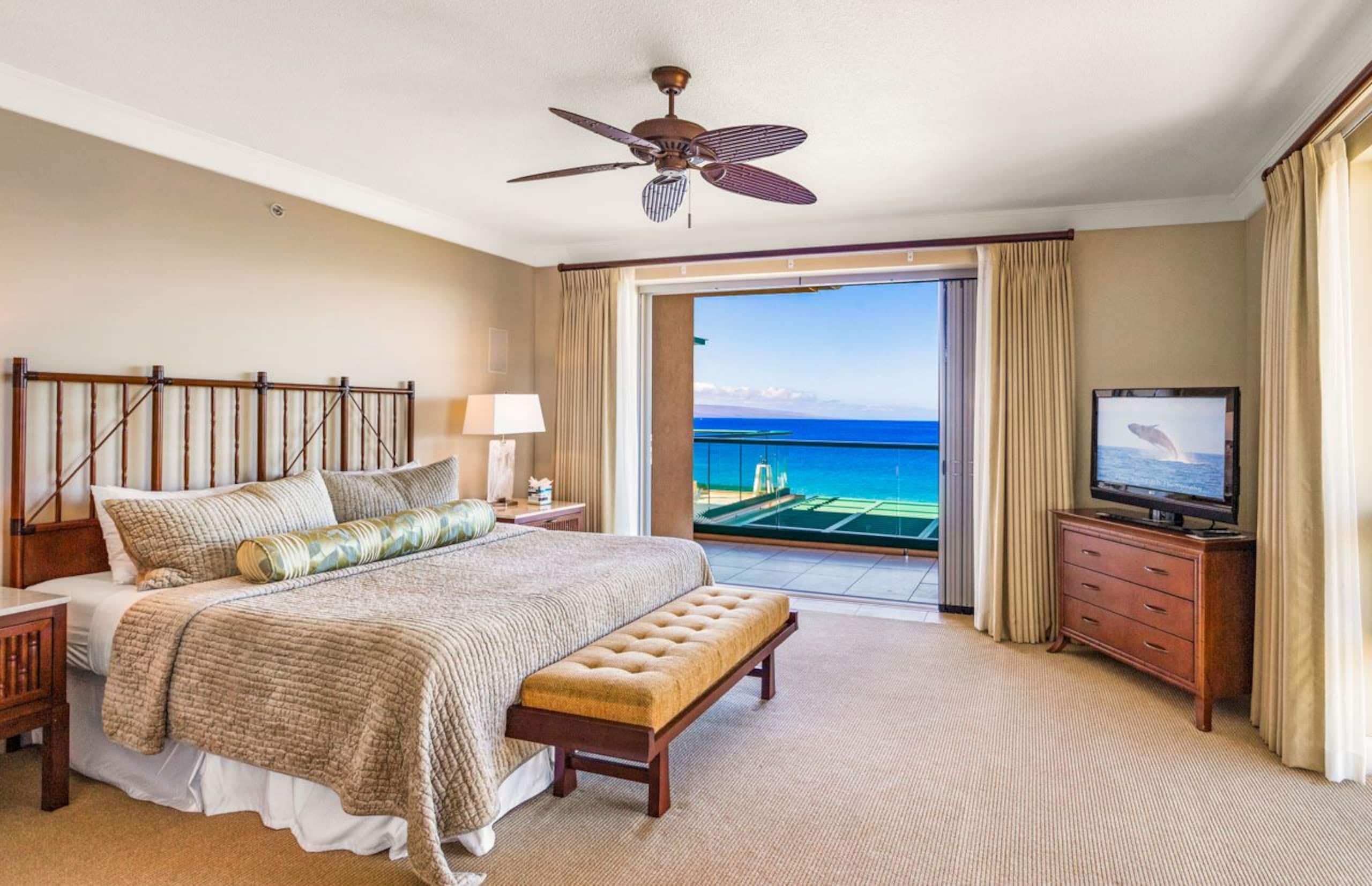 Condo in Lahaina · ★4.67 · 3 bedrooms · 4 beds · 3.5 baths - Image 19
