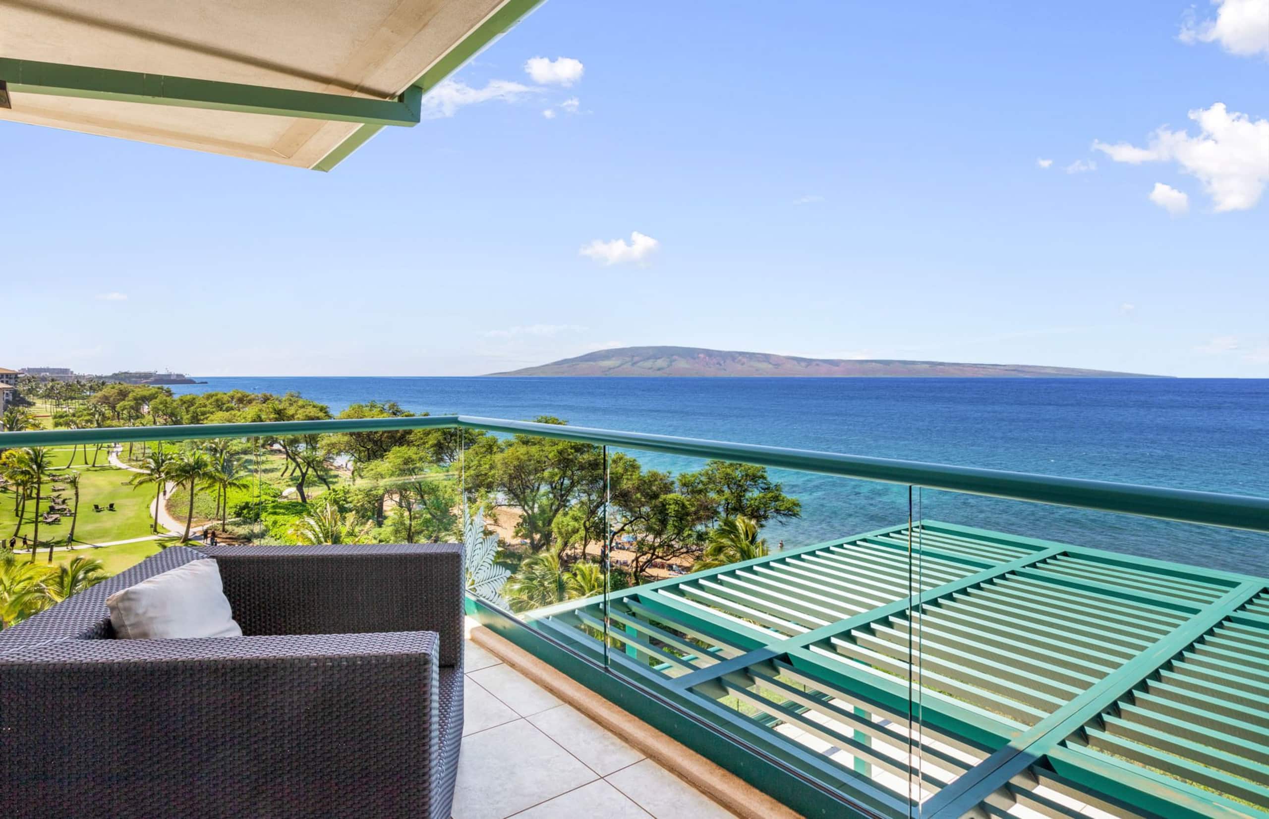 Condo in Lahaina · ★4.67 · 3 bedrooms · 4 beds · 3.5 baths - Image 1
