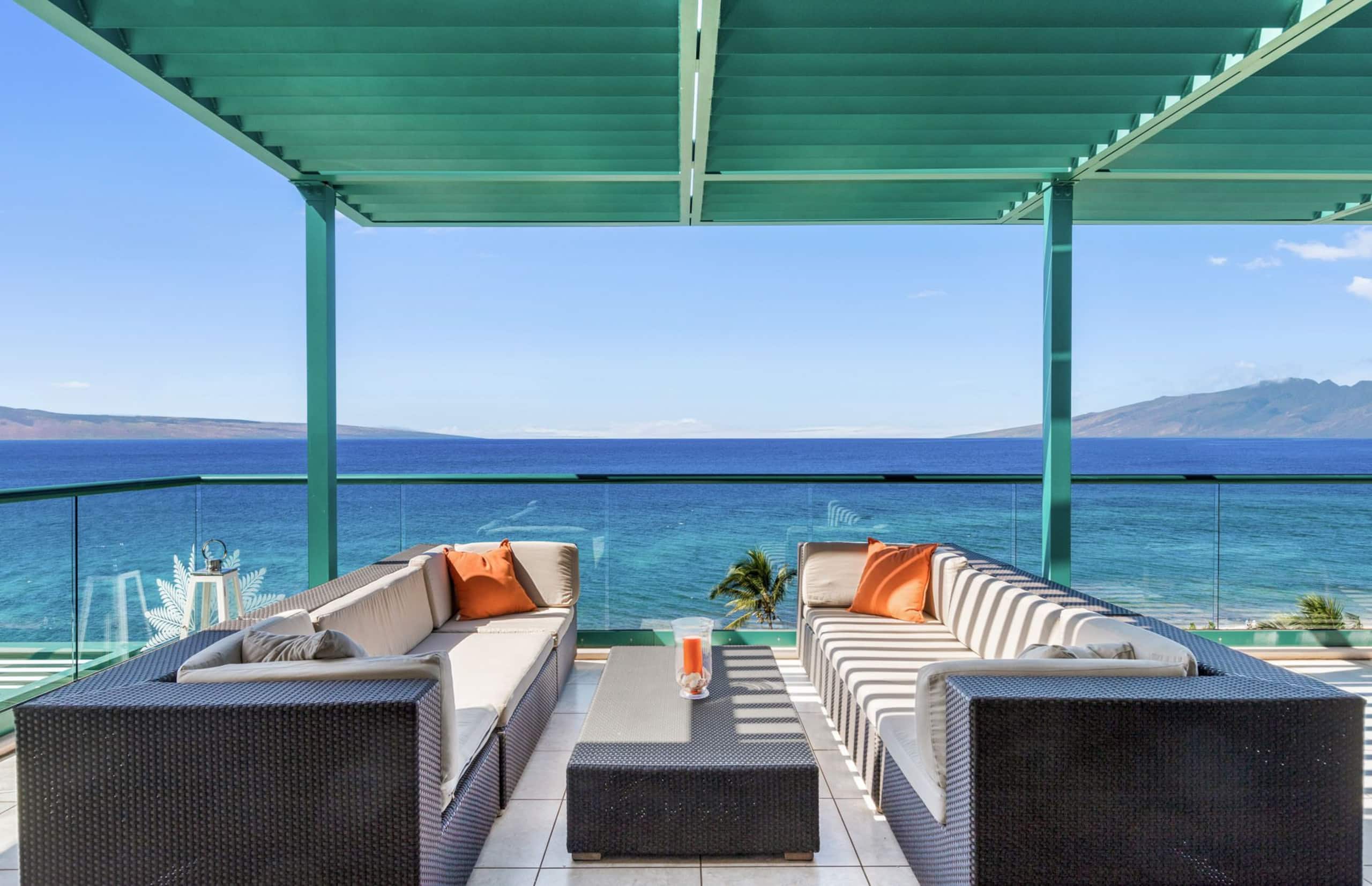 Condo in Lahaina · ★4.67 · 3 bedrooms · 4 beds · 3.5 baths - Image 2