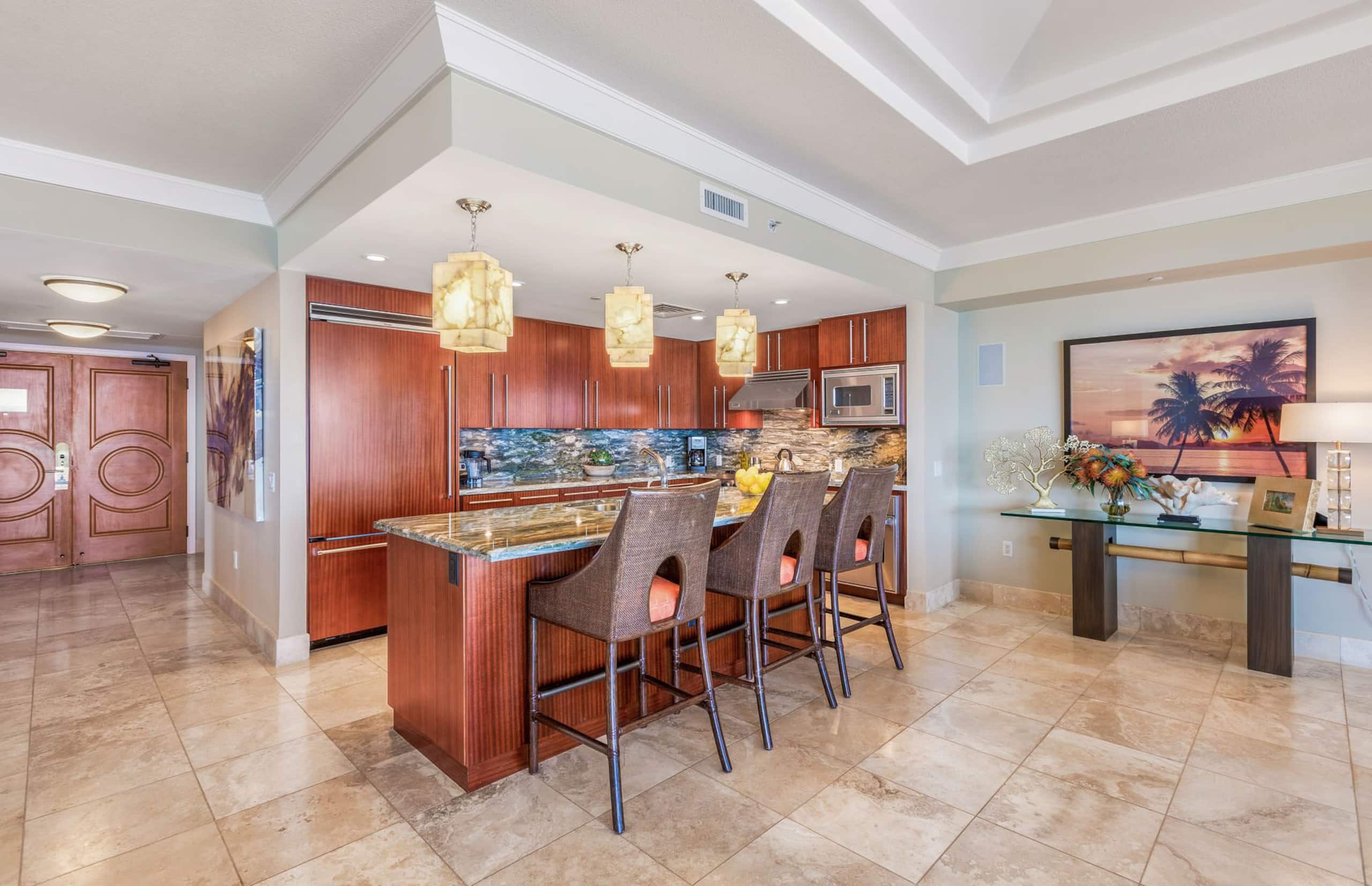 Condo in Lahaina · ★4.67 · 3 bedrooms · 4 beds · 3.5 baths - Image 10