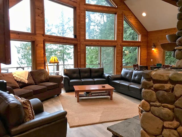 Mt. Baker Lodging managed Airbnb listing 2
