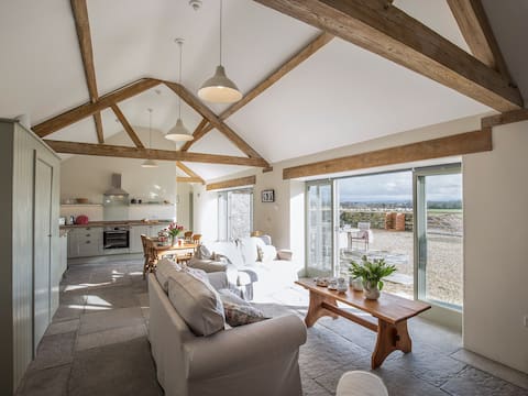 Long Barn - ukc2870