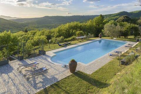 Exclusive Villa Parrano - countryside with pool