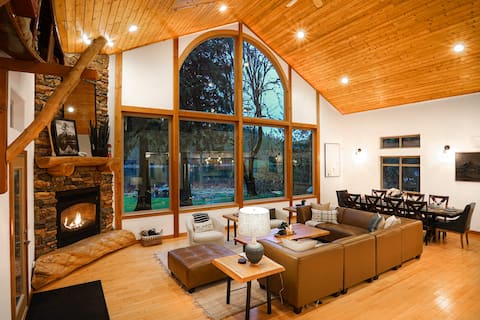 Mt. Baker Luxe Waterfront Home | Hot Tub | Acreage