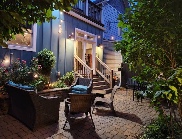 1stFL Suite | 5BR • Game Room • Parking • High St gallery image 5