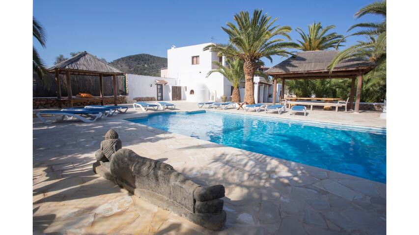 Ibiza Villas 2000⁩ managed Airbnb listing 3