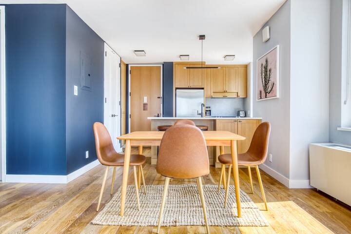 Blueground | Hell’s Kitchen, pool, nr Times Sq gallery image 5