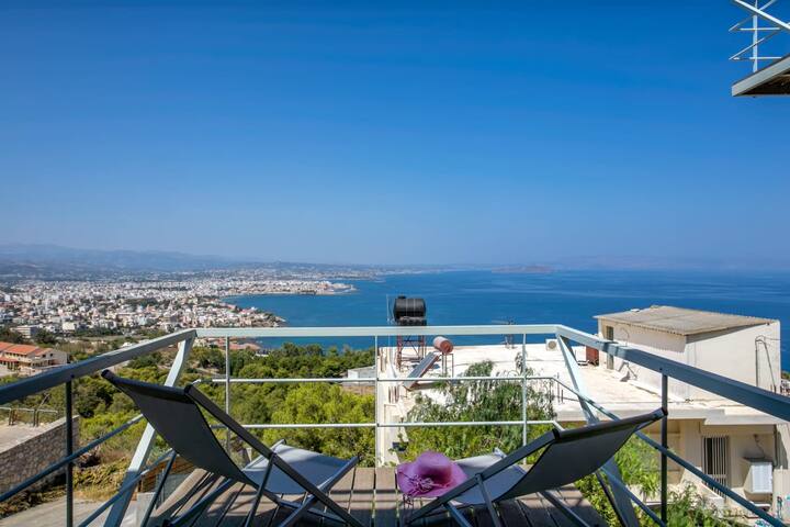 Unlimited Blue Chania three+1 bedroom summer house