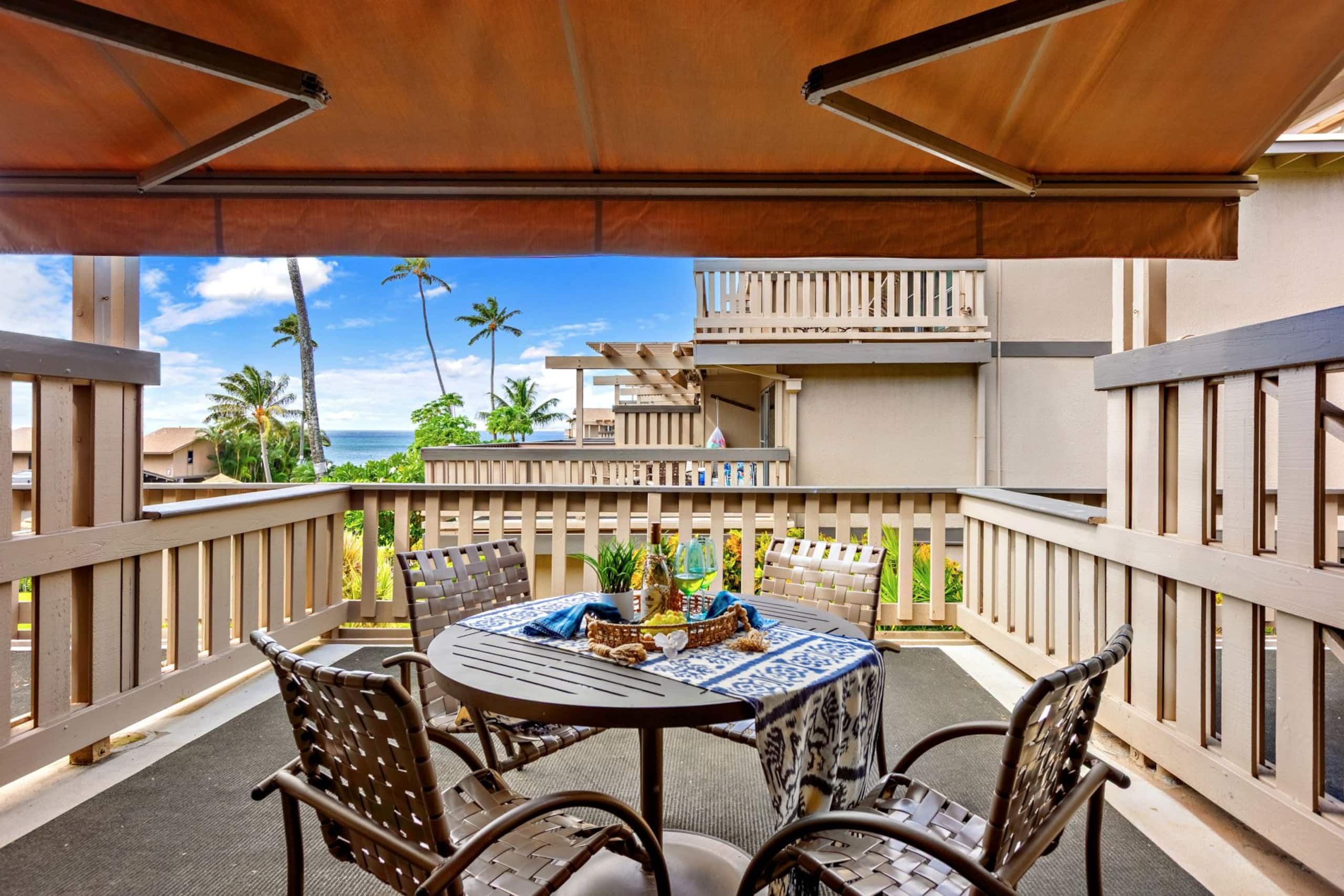 Condo in Lahaina · ★4.0 · 2 bedrooms · 4 beds · 2.5 baths - Image 3
