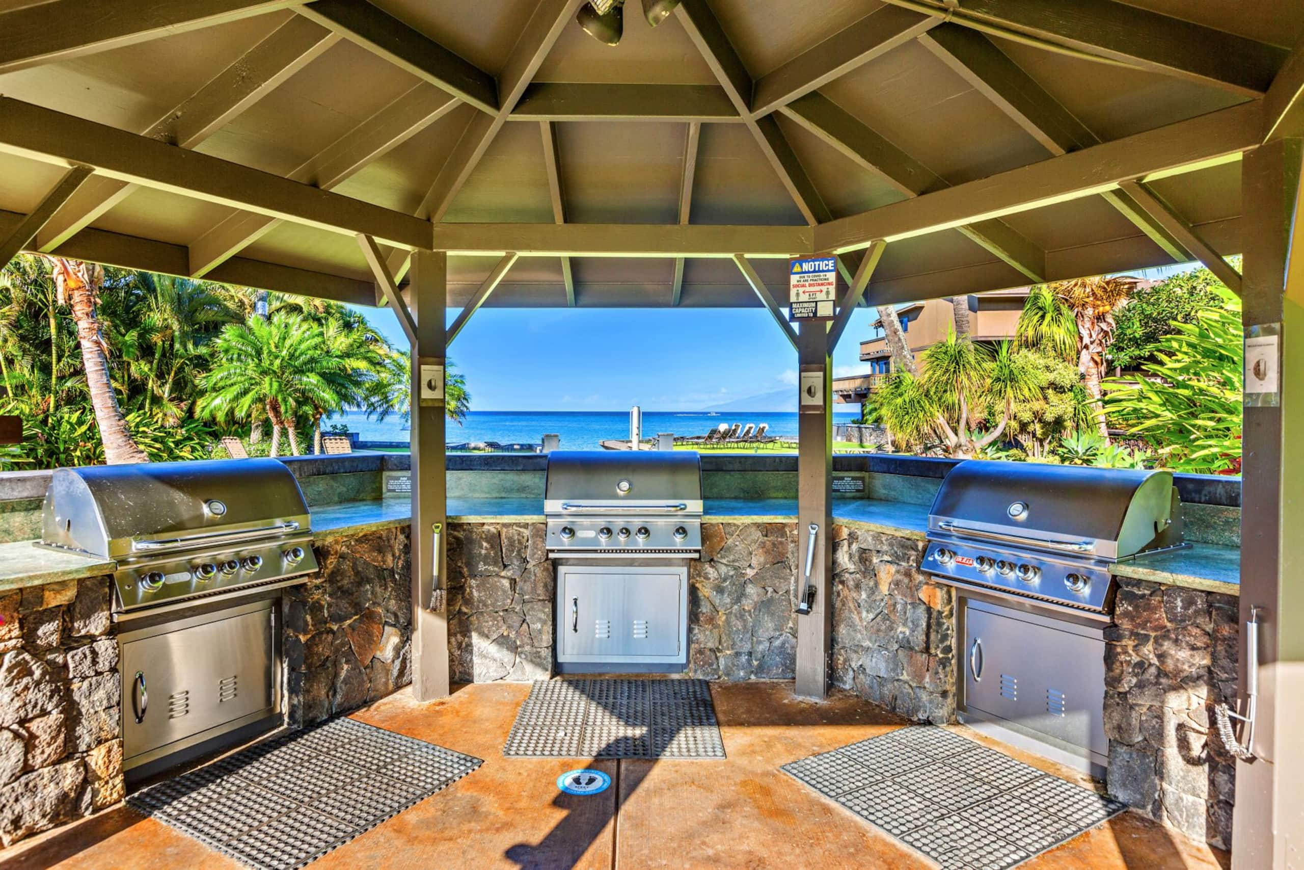 Condo in Lahaina · ★4.0 · 2 bedrooms · 4 beds · 2.5 baths - Image 46