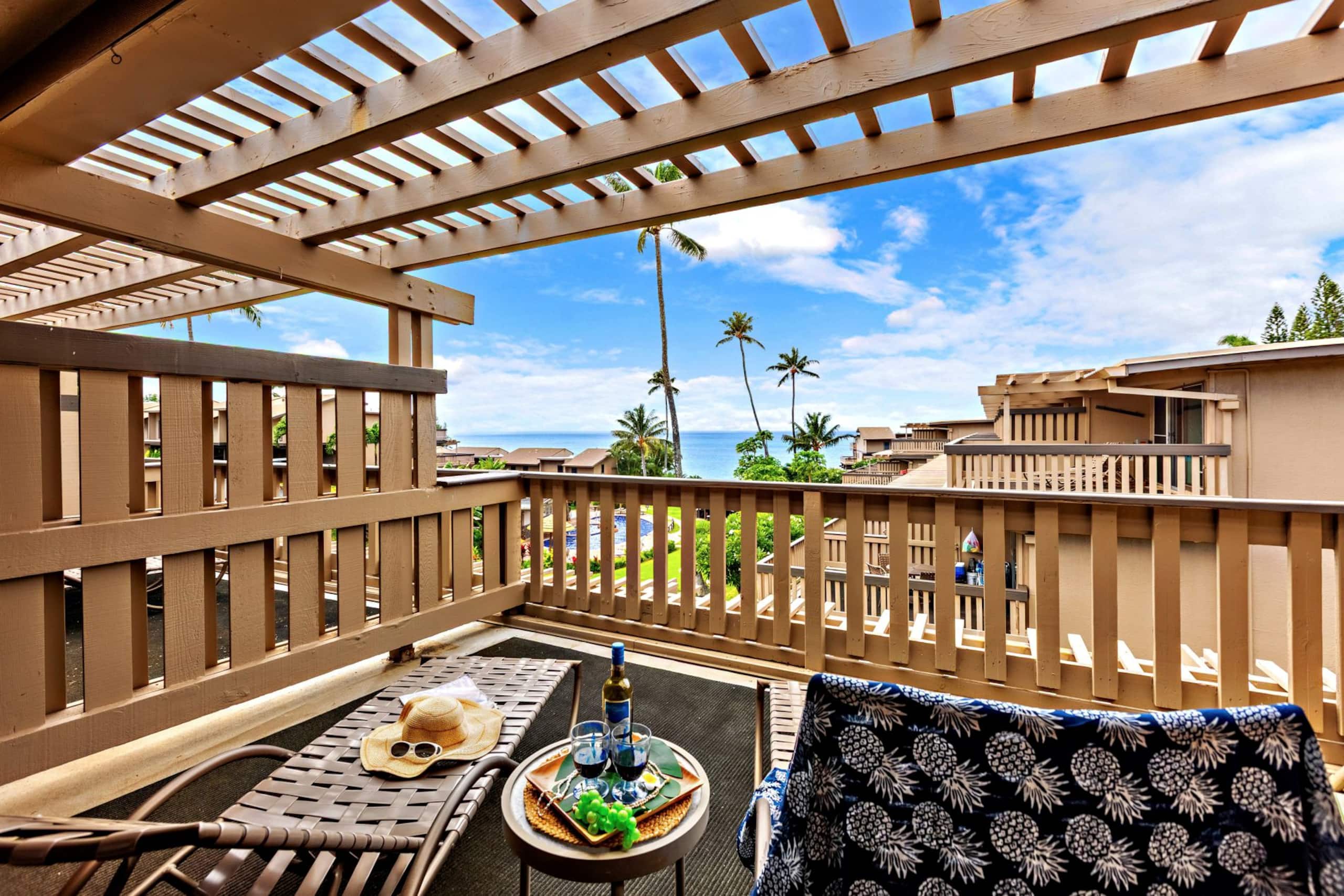 Condo in Lahaina · ★4.0 · 2 bedrooms · 4 beds · 2.5 baths - Image 32