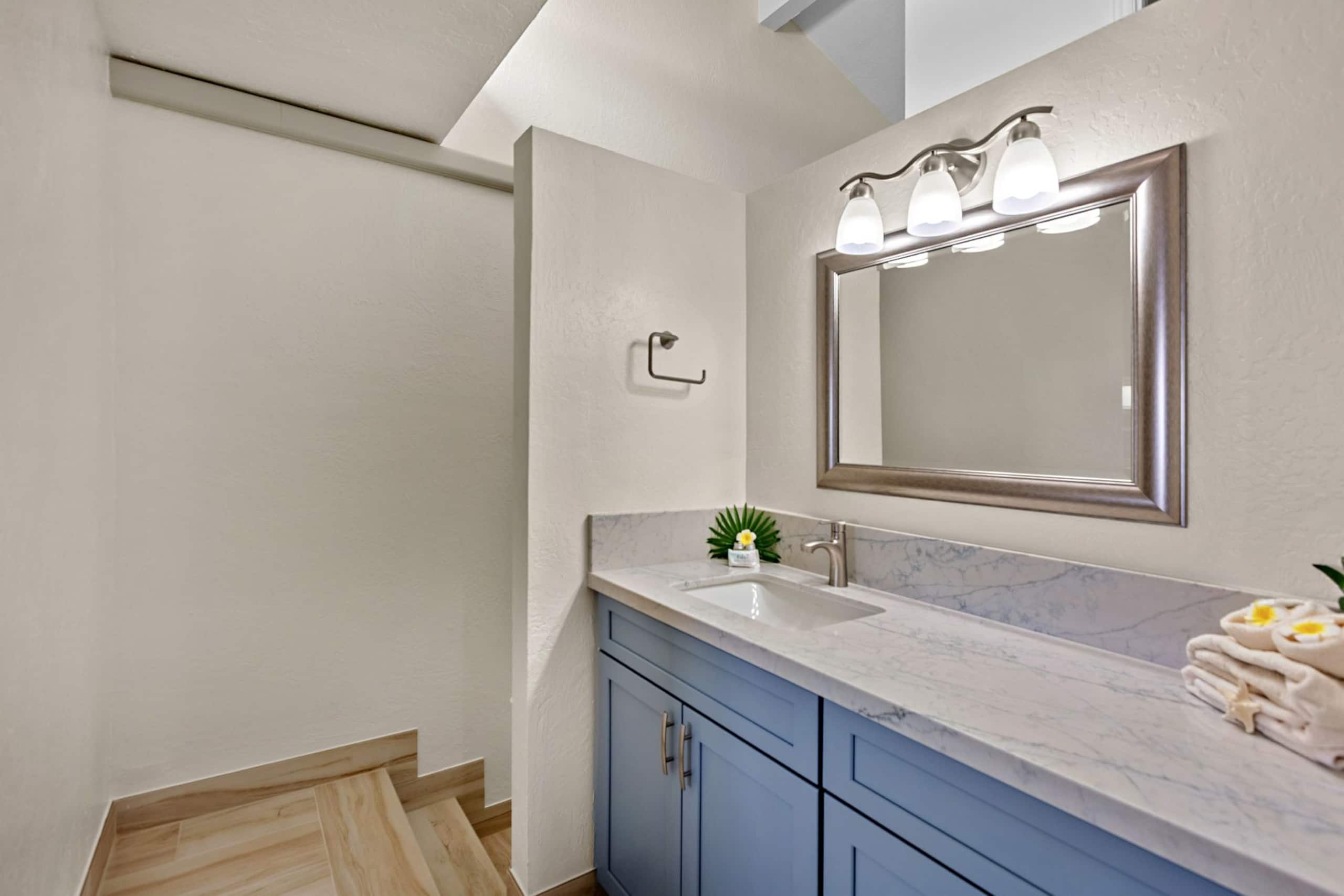 Condo in Lahaina · ★4.0 · 2 bedrooms · 4 beds · 2.5 baths - Image 26