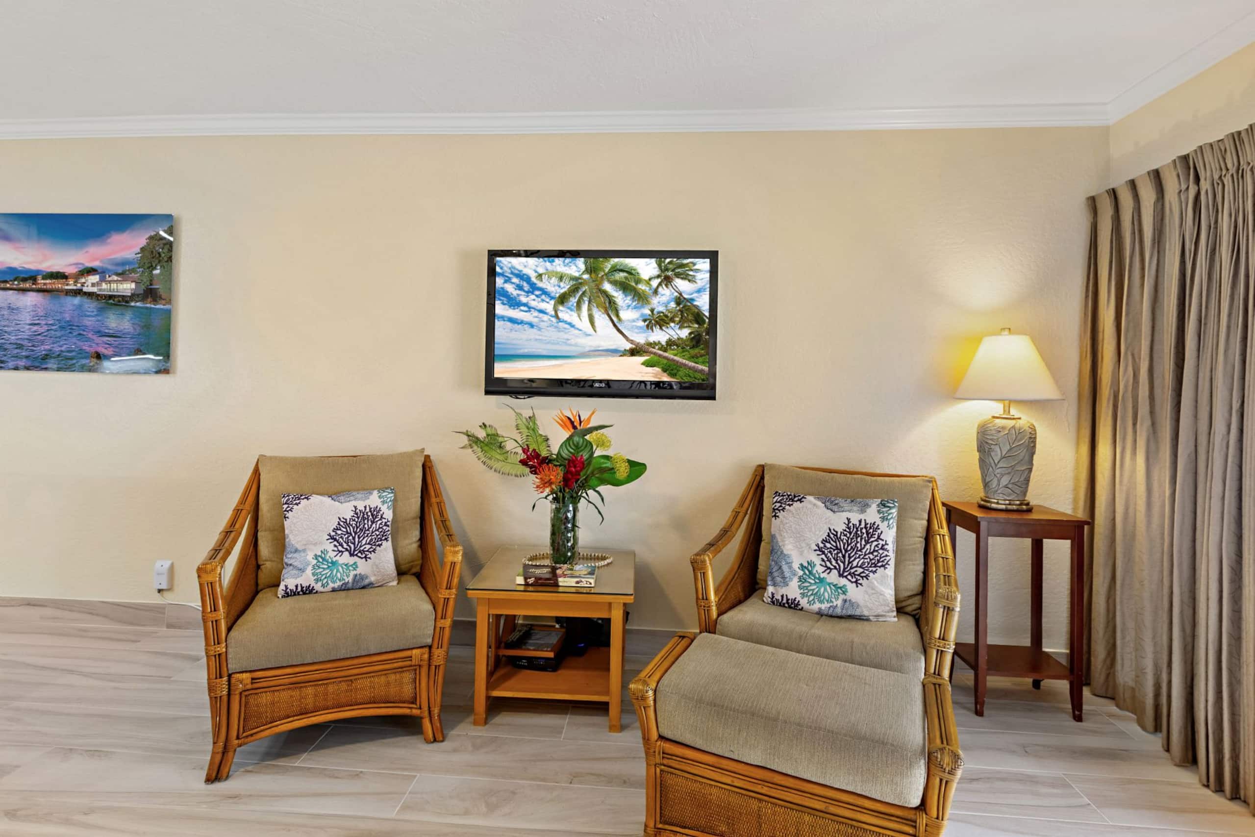 Condo in Lahaina · ★4.0 · 2 bedrooms · 4 beds · 2.5 baths - Image 12