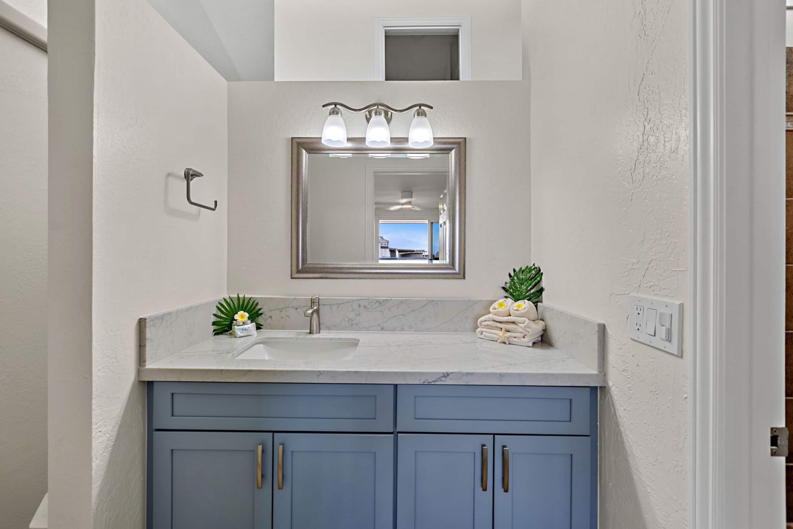 Condo in Lahaina · ★4.0 · 2 bedrooms · 4 beds · 2.5 baths - Image 22