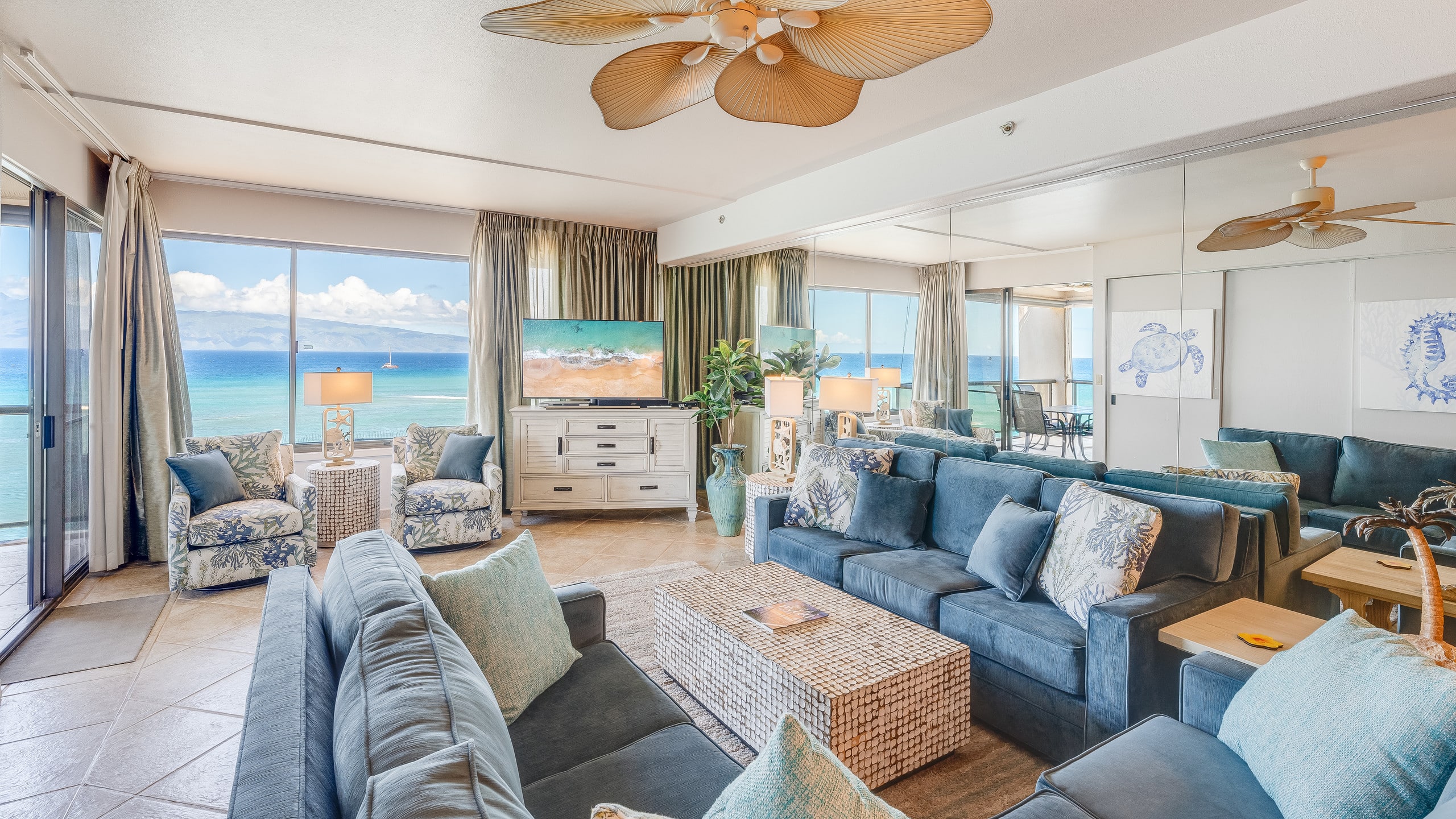 Condo in Lahaina · ★4.9 · 2 bedrooms · 4 beds · 2 baths - Image 2