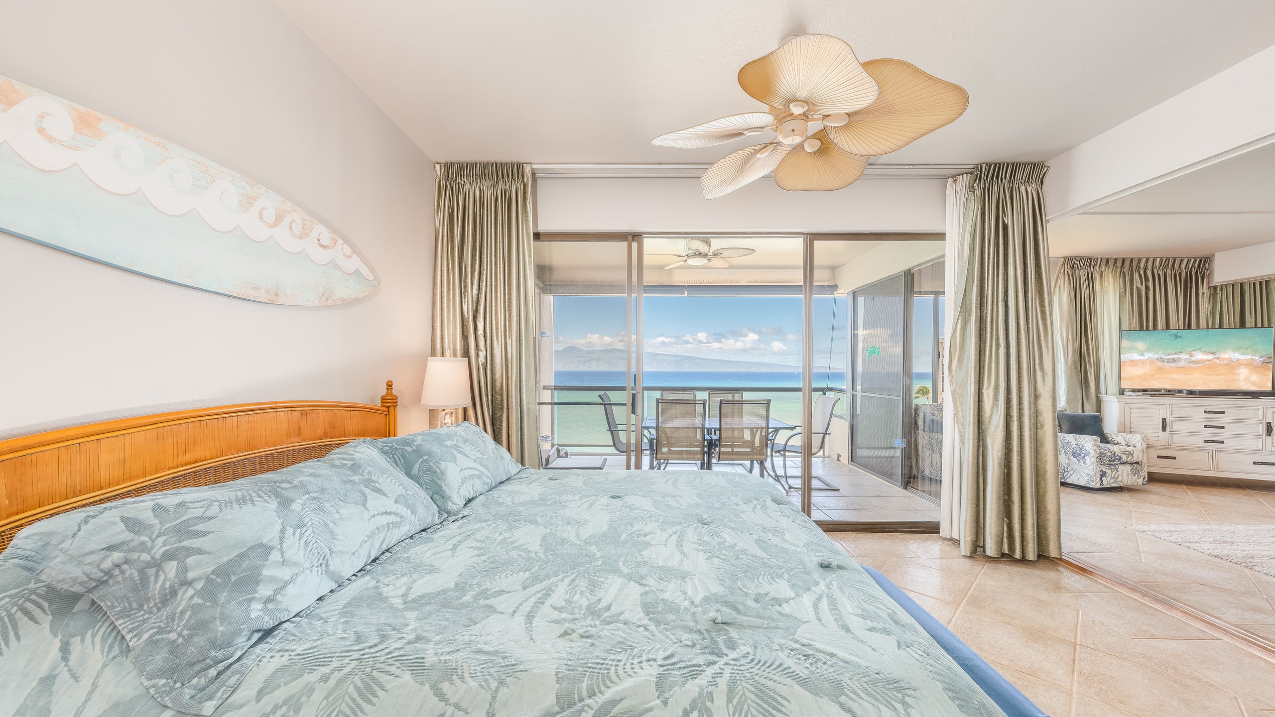 Condo in Lahaina · ★4.9 · 2 bedrooms · 4 beds · 2 baths - Image 23