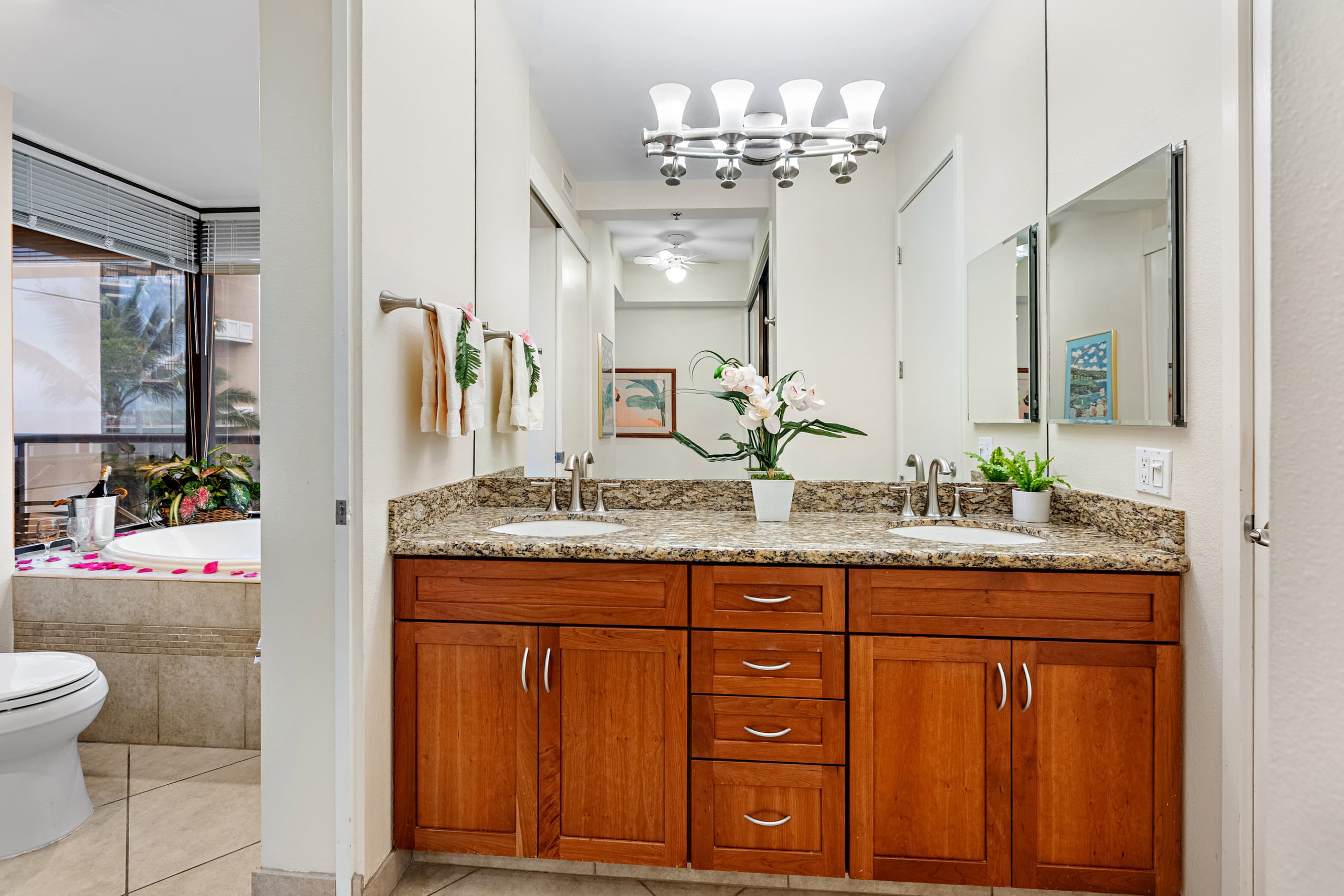 Condo in Lahaina · ★4.86 · 2 bedrooms · 4 beds · 2 baths - Image 26